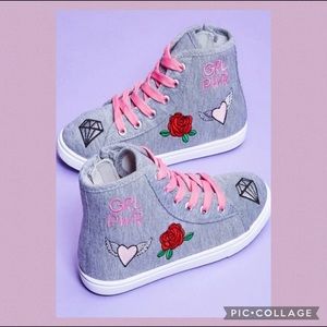 ❌SOLD❌FabKids Patch High Top Sneakers Youth Sz 3